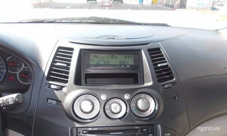 Mitsubishi Grandis 2007 - 12