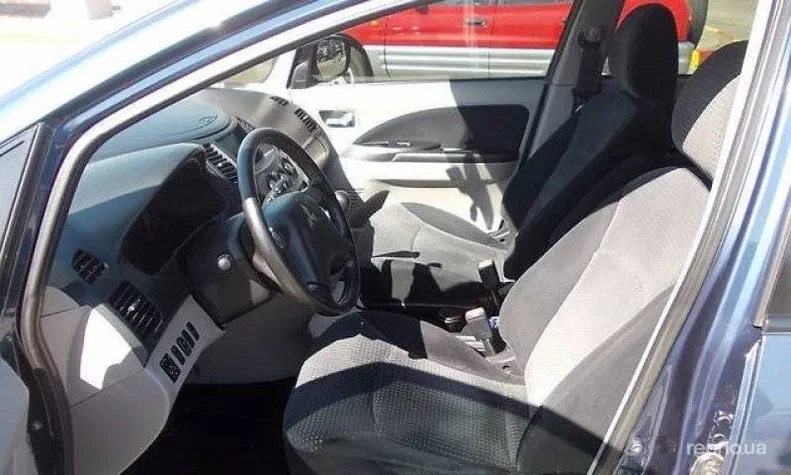 Mitsubishi Grandis 2007 - 10