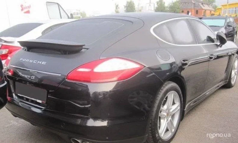 Porsche Panamera 2010 - 1