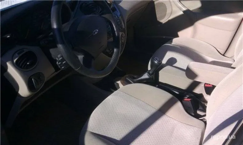Ford Focus 2002 - 1