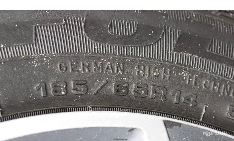 Mitsubishi Carisma 1996 - 0