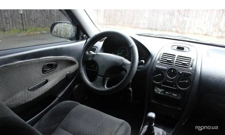 Mitsubishi Carisma 1996 - 16