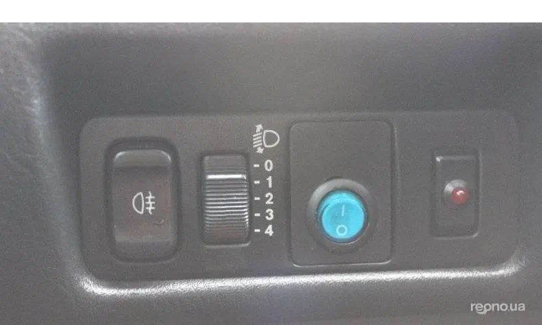 Mitsubishi Carisma 1996 - 9