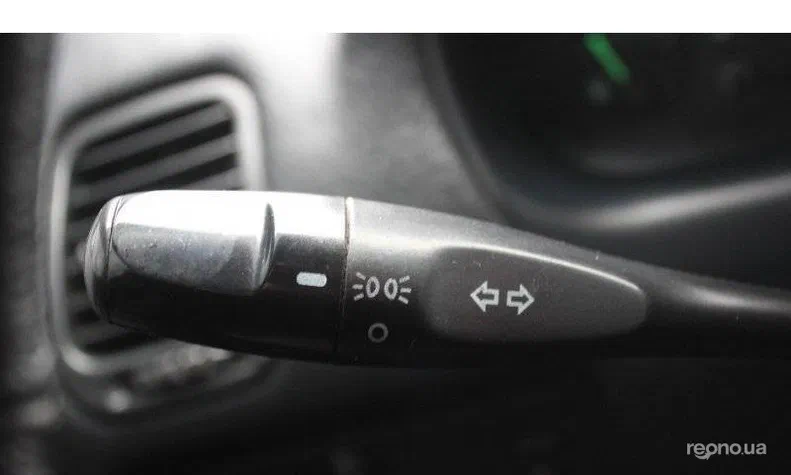 Mitsubishi Carisma 1996 - 8