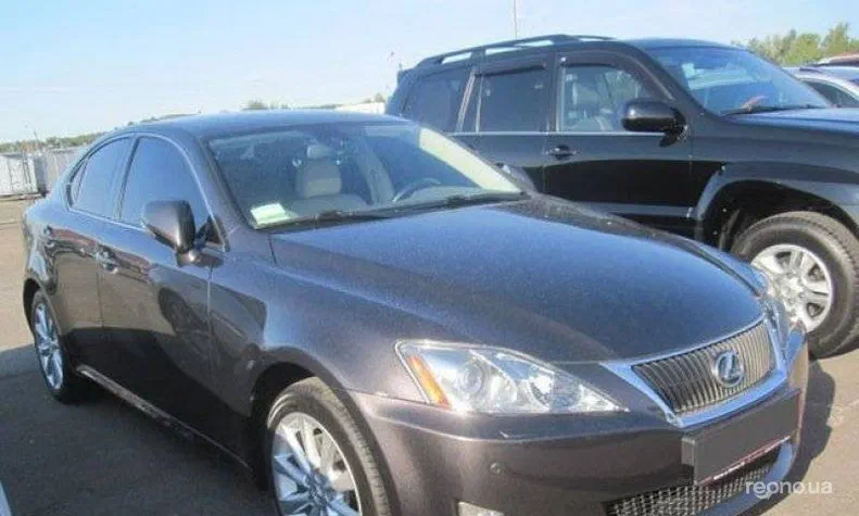 Lexus IS 2010 - 1