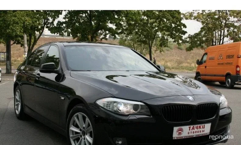 BMW 5 серія 2012 - 10
