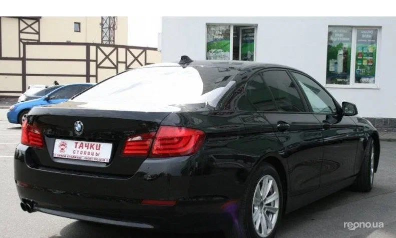 BMW 5 серія 2012 - 8