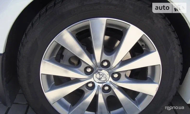 Toyota Avalon 2011 - 1