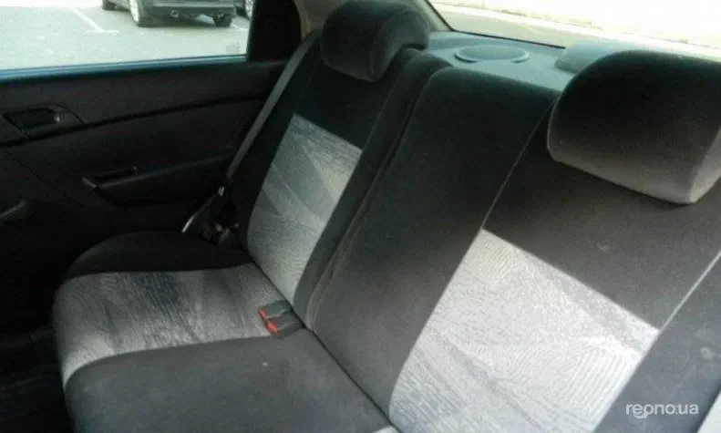 Chevrolet Aveo 2010 - 5