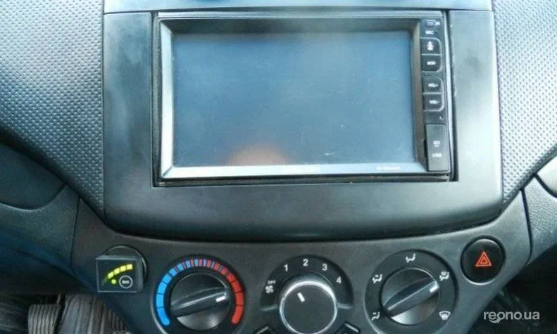 Chevrolet Aveo 2010 - 11