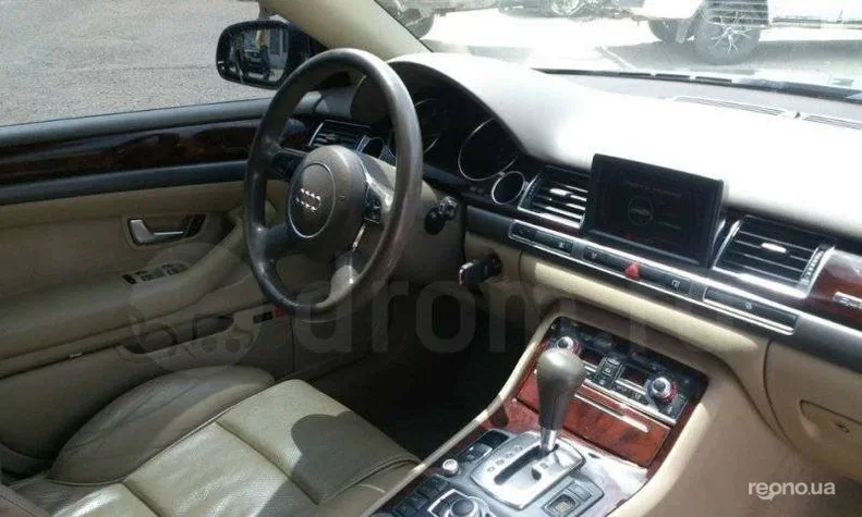 Audi A8 2005 - 2