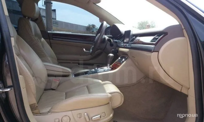 Audi A8 2005