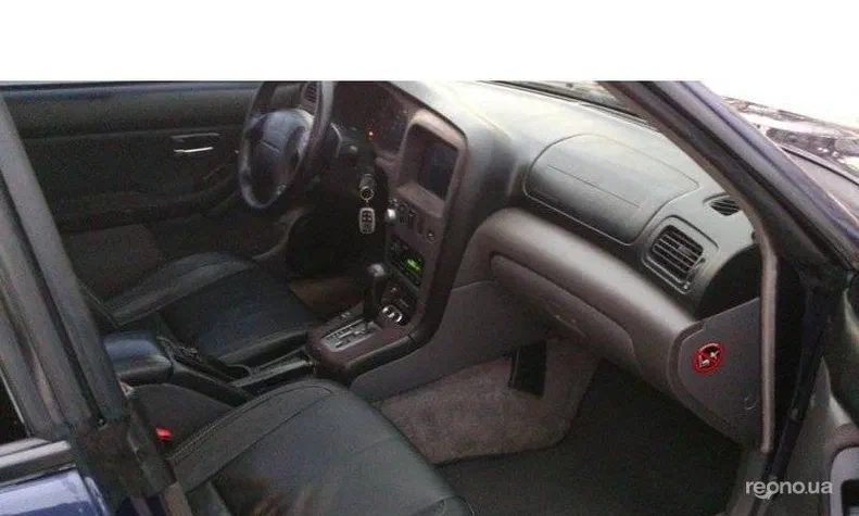Subaru Legacy 2000 - 6