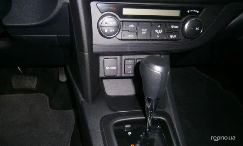 Toyota Auris 2015 - 3