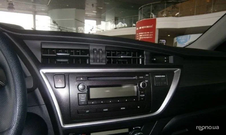 Toyota Auris 2015 - 4