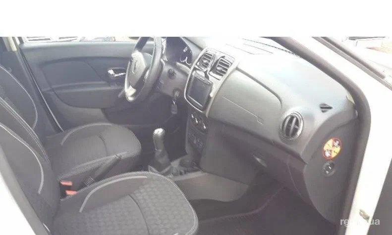 Renault Logan 2013 - 4