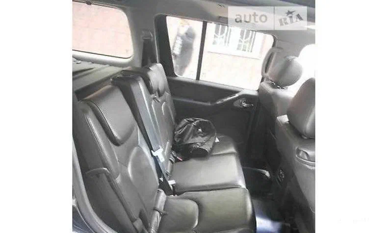 Nissan Pathfinder 2005 - 1