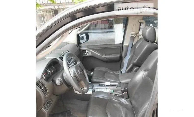 Nissan Pathfinder 2005 - 6