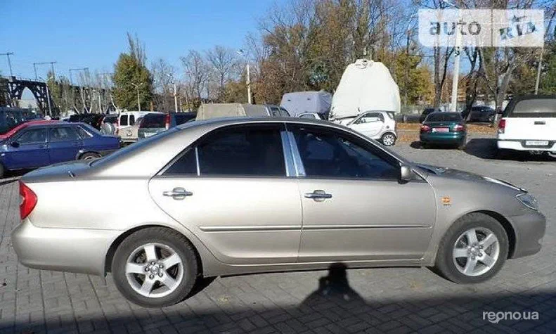 Toyota Camry 2002 - 5