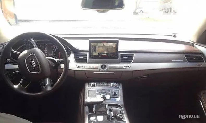 Audi A8 2012 - 3