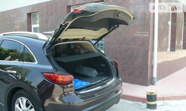 Infiniti FX 2012 - 10