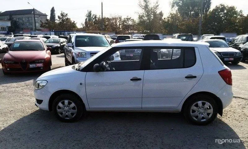 Skoda Fabia 2013 - 4