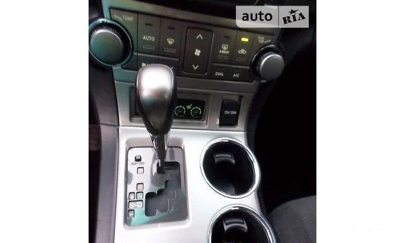 Toyota Highlander 2011 - 5