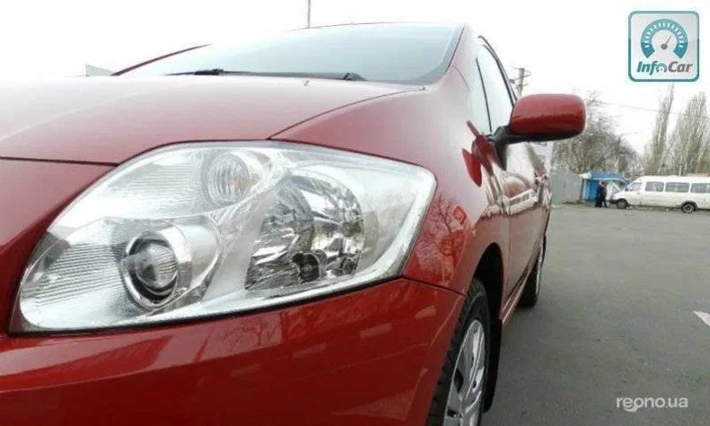 Toyota Auris 2009 - 10