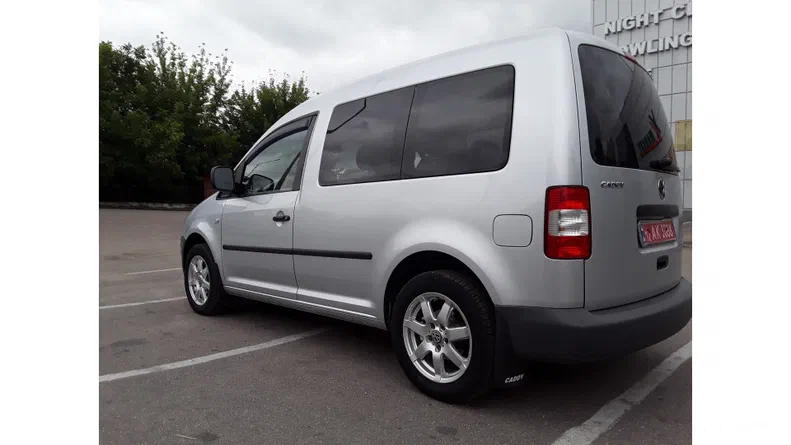 Volkswagen Caddy 2010 - 9