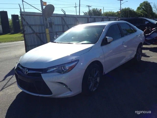 Toyota Camry 2016