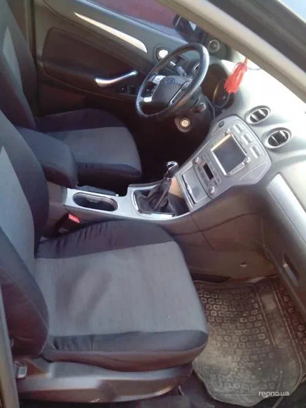 Ford Mondeo 2010 - 6