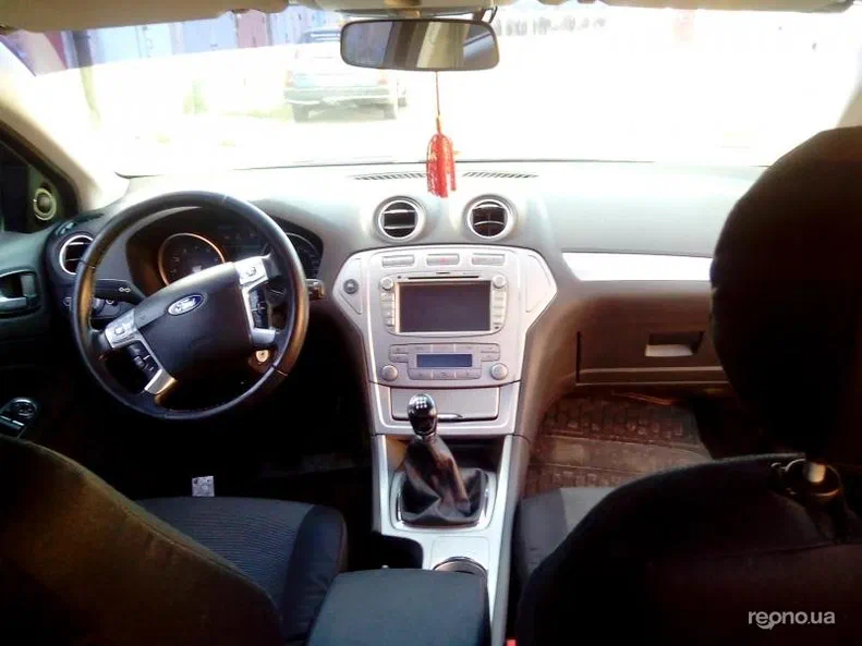 Ford Mondeo 2010 - 5