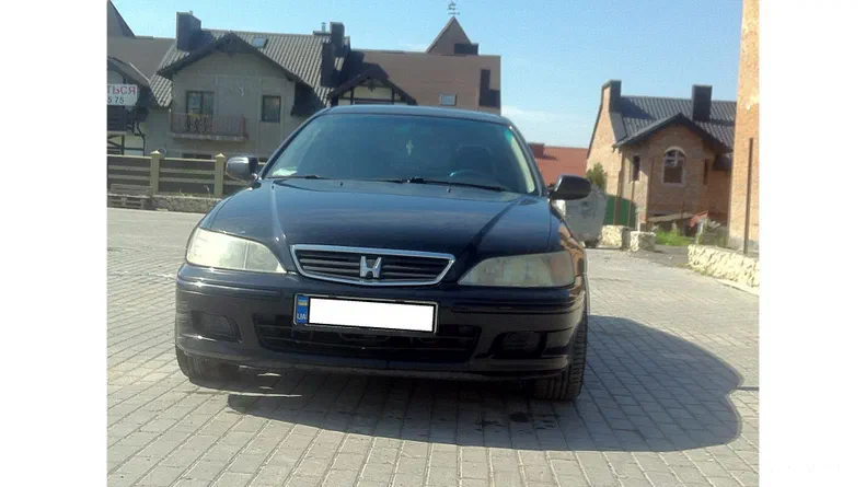 Honda Accord 2000 - 10