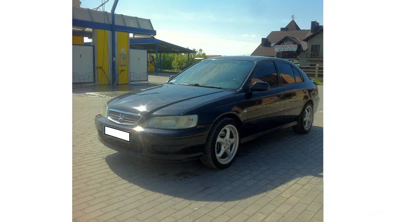 Honda Accord 2000 - 8