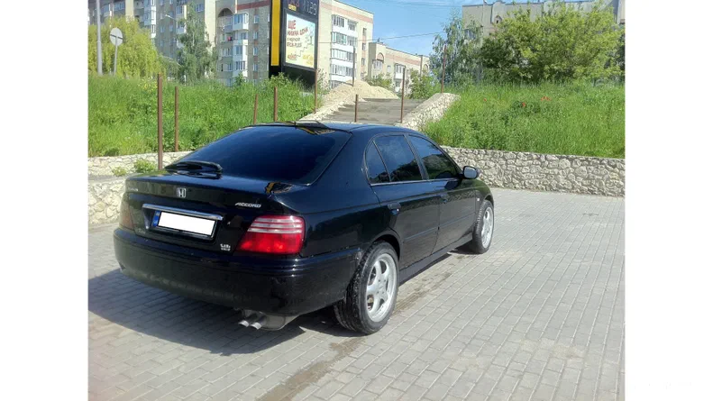 Honda Accord 2000 - 6