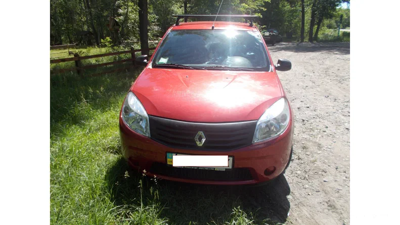 Renault Sandero 2011
