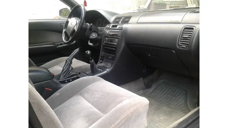 Nissan Maxima 1994 - 6