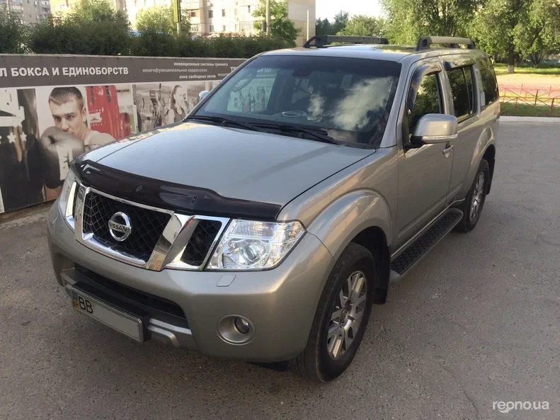 Nissan Pathfinder 2012 - 6