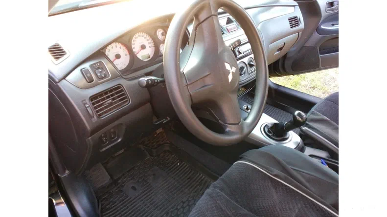 Mitsubishi Lancer 2007 - 8