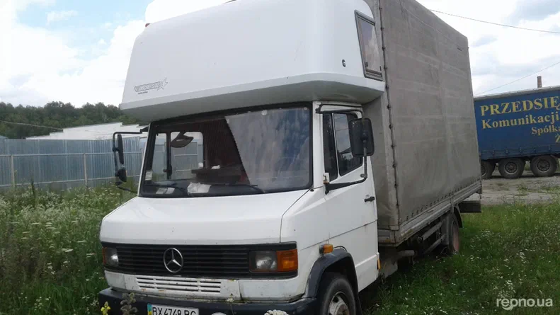 Mercedes-Benz 814 1993