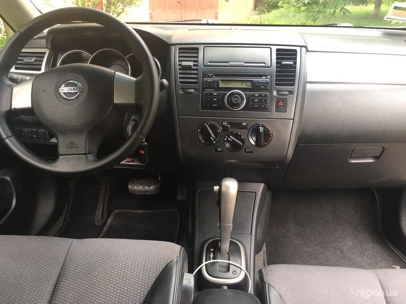 Nissan Tiida 2009 - 6