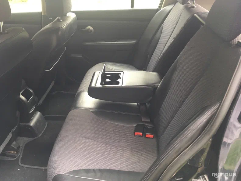 Nissan Tiida 2009 - 9