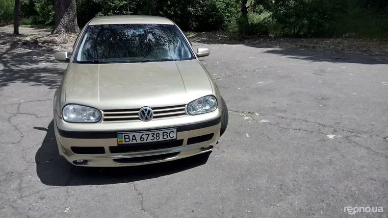 Volkswagen Golf 2000