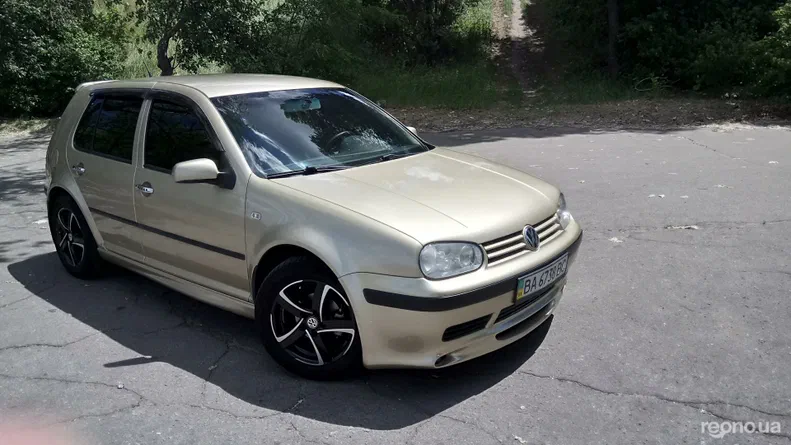 Volkswagen Golf 2000