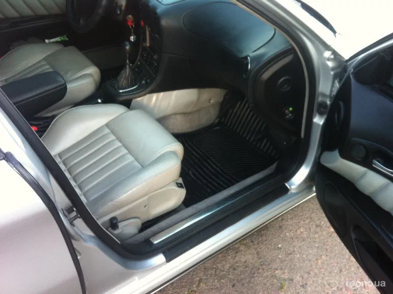 Alfa Romeo 166 1999 - 8