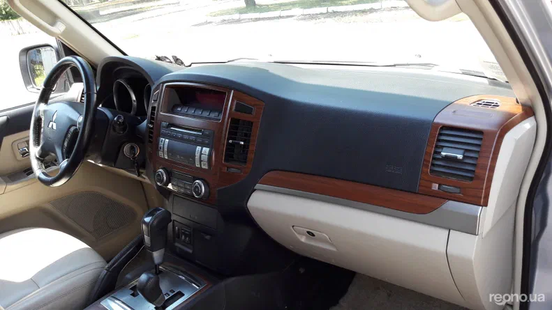 Mitsubishi Pajero 2007 - 5