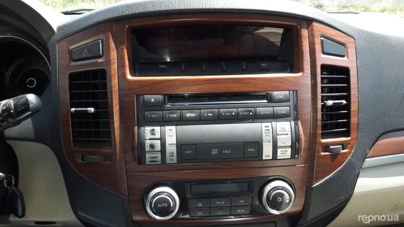 Mitsubishi Pajero 2007 - 6