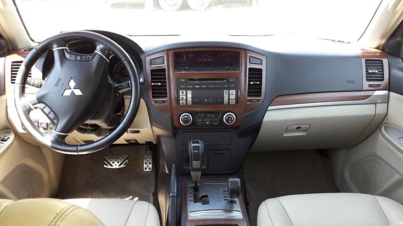 Mitsubishi Pajero 2007 - 9