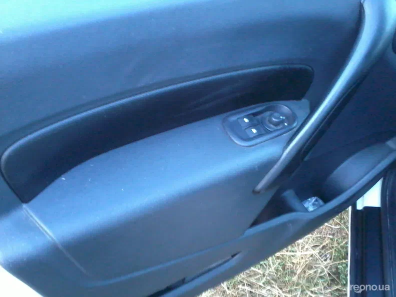 Renault Kangoo 2012 - 6