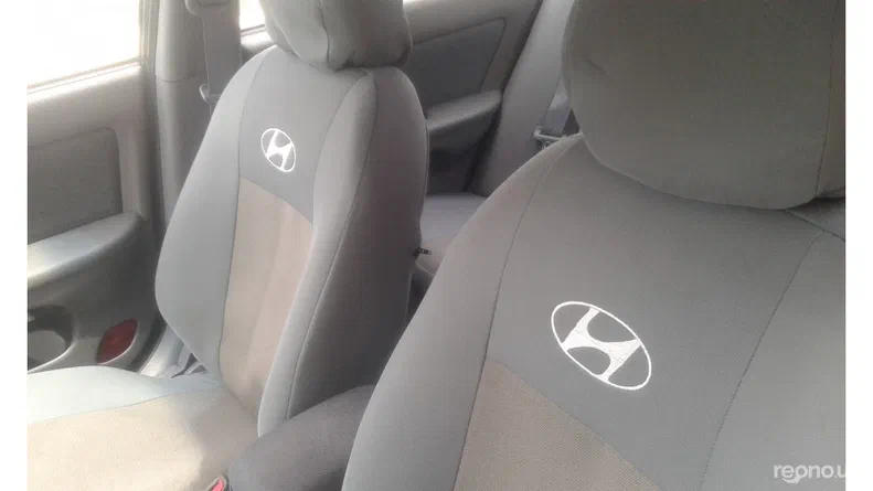 Hyundai Elantra 2004 - 12